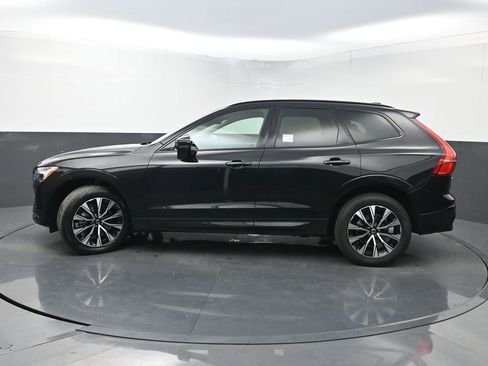 Used 2024 Volvo XC60 B5 Plus w/ Protection Package Premier image 41
