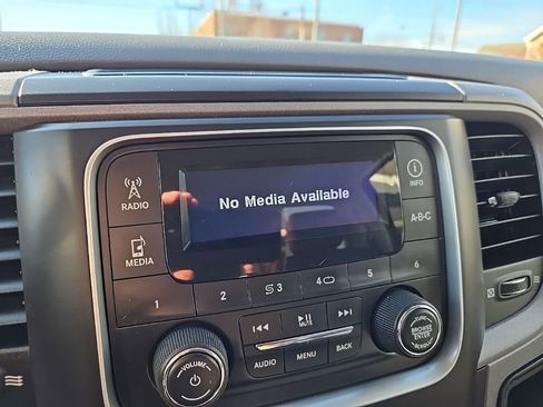 Used 2014 RAM 1500 Express image 30