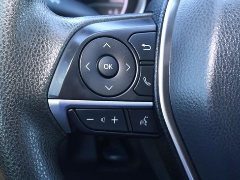 Used 2022 Toyota Camry LE image 22