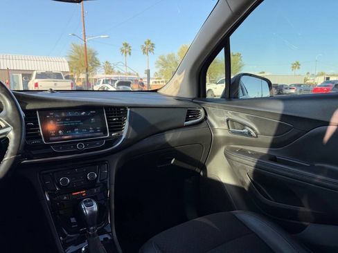 Used 2018 Buick Encore Sport Touring image 20