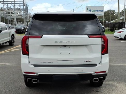Used 2026 GMC Yukon Denali w/ Sun & Power Step Package AWD/4WD image 6