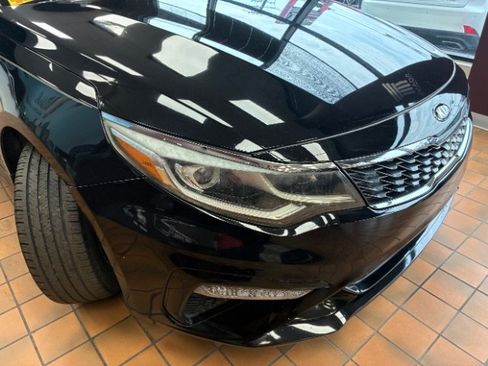 Used 2019 Kia Optima LX FWD image 2