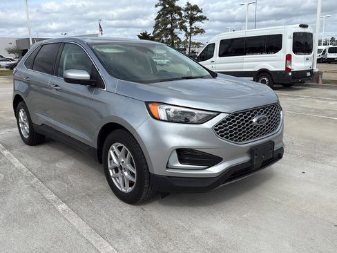 Certified 2024 Ford Edge SEL image 2