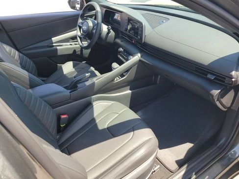 New 2026 Hyundai Elantra SEL Sport FWD image 20