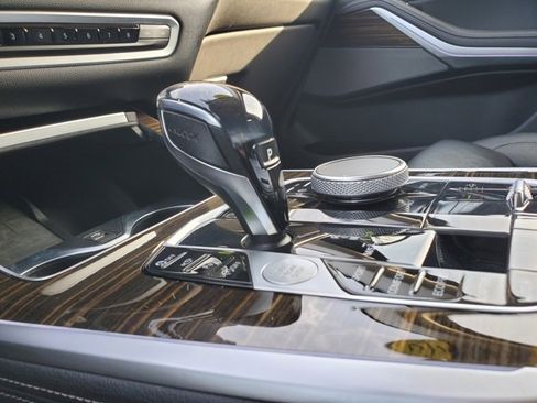 Used 2020 BMW X7 xDrive40i w/ Premium Package image 22