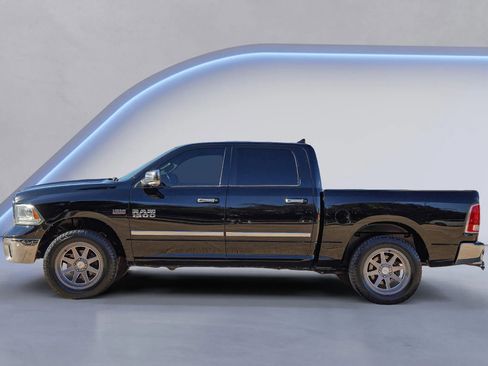 Used 2014 RAM 1500 Laramie w/ Convenience Group image 15