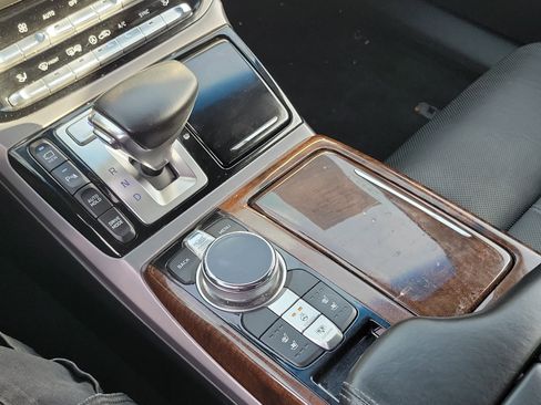 Used 2018 Genesis G90 5.0 Ultimate image 13