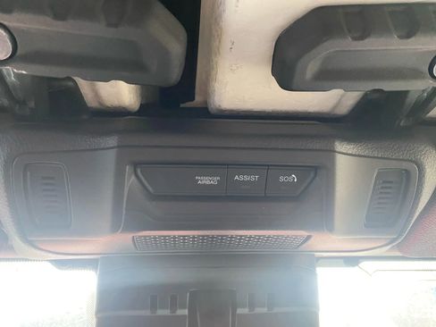 Used 2025 Jeep Wrangler Unlimited Rubicon 4xe image 18