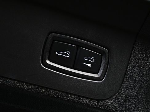 Certified 2022 Porsche Panamera 4 image 33