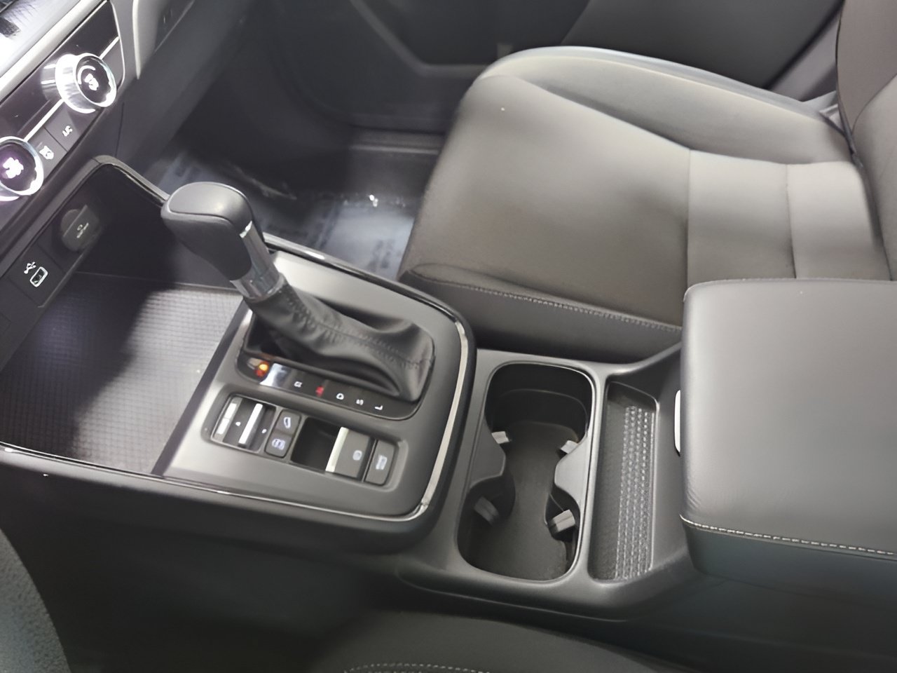 Used 2024 Honda CR-V LX image 28