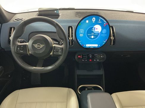 Certified 2025 MINI Cooper Countryman S image 9