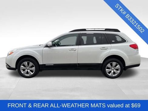 Used 2011 Subaru Outback 2.5i Limited w/ PWR Moonroof Pkg image 4