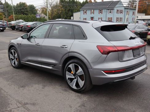 Used 2022 Audi e-tron Premium Plus w/ Premium Plus Package image 7