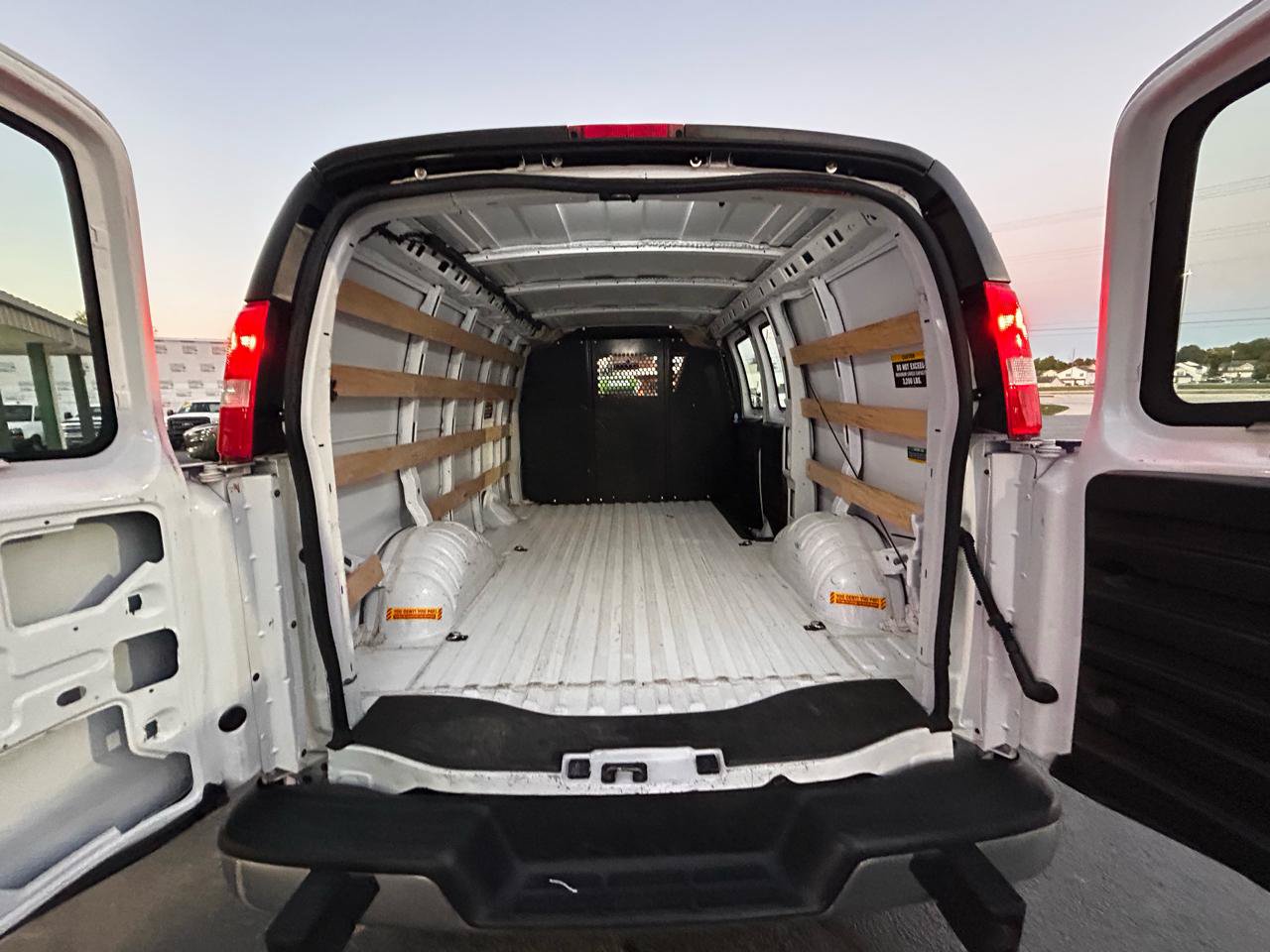 Used 2022 GMC Savana 2500 w/ Driver Convenience Package RWD image 12
