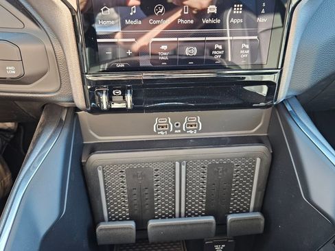 New 2026 RAM 2500 Laramie AWD/4WD image 20