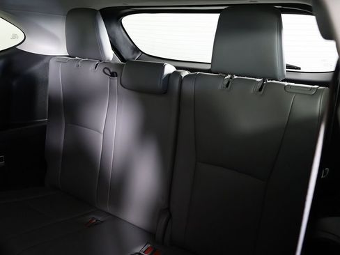 Used 2023 Toyota Highlander Limited AWD/4WD image 35
