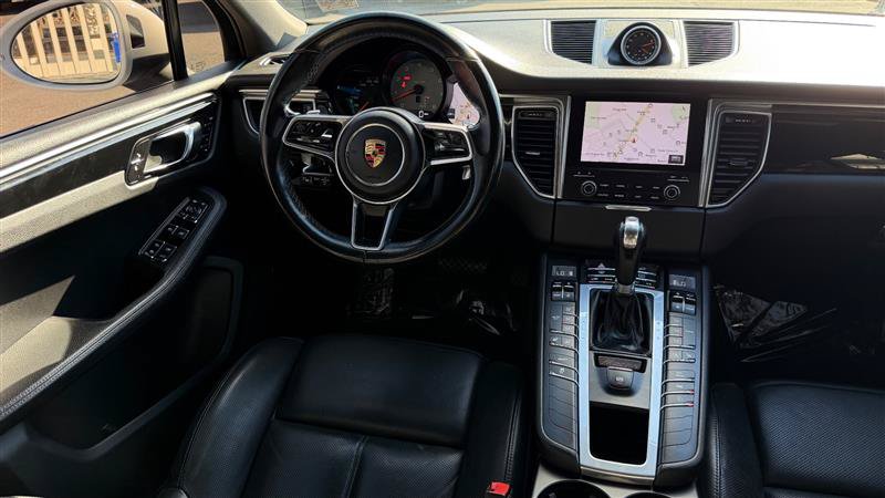 Used 2017 Porsche Macan S AWD/4WD image 18