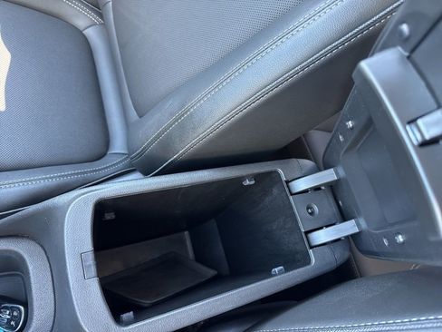 Certified 2024 Buick Encore GX Sport Touring image 32