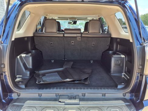 Used 2021 Toyota 4Runner SR5 Premium w/ Moonroof Package RWD image 20