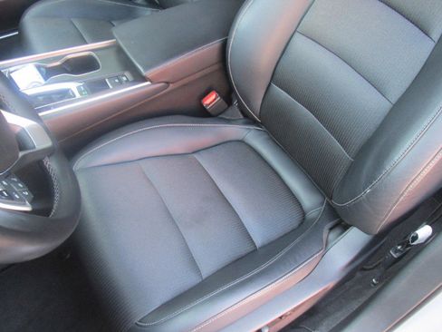 Used 2018 Honda Accord Sport image 63