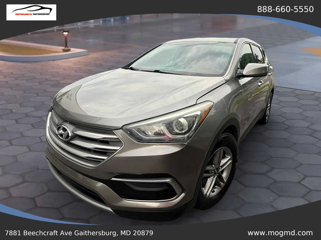 Used 2017 Hyundai Santa Fe Sport FWD image 1
