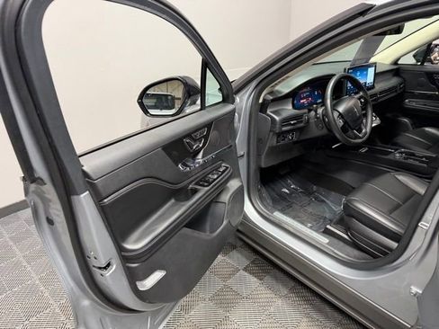 Used 2023 Lincoln Corsair AWD w/ Equipment Group 101A image 14