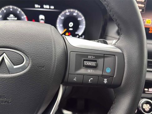 Certified 2025 INFINITI QX60 Luxe image 18
