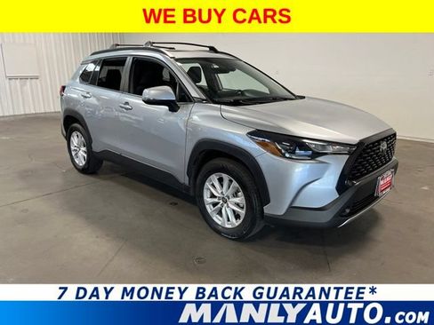 Used 2022 Toyota Corolla Cross LE w/ Moonroof Package AWD/4WD image 1