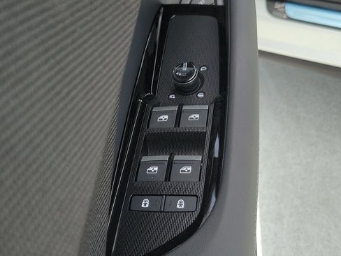 New 2026 Audi Q3 quattro 2.0T AWD/4WD image 21