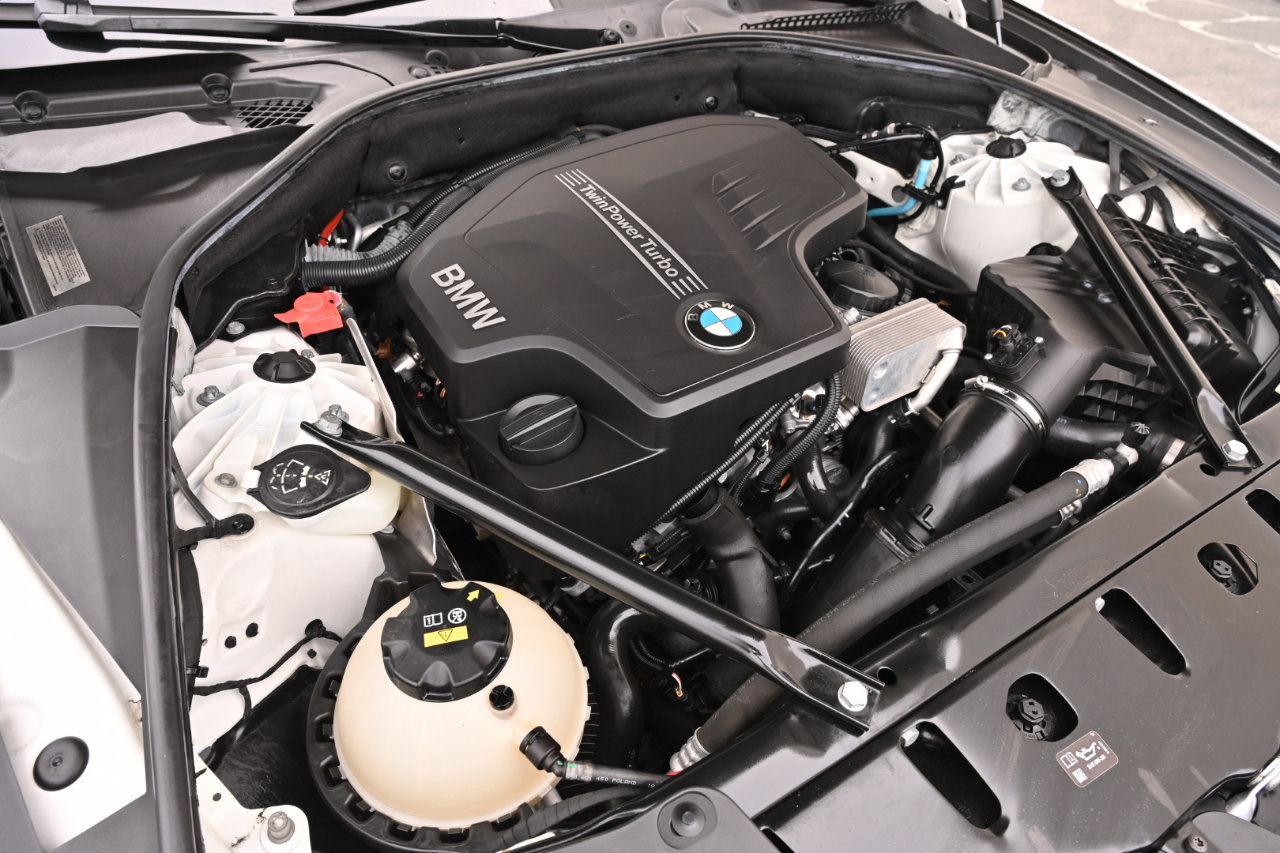 Used 2016 BMW 528i Sedan RWD image 30