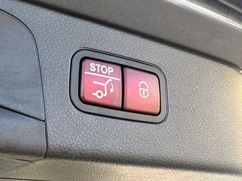 Used 2020 Mercedes-Benz GLC 300 GLC 300 image 9