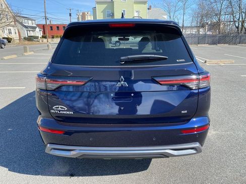 New 2025 Mitsubishi Outlander SE image 6