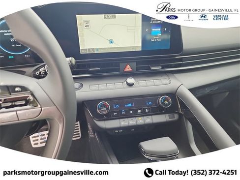 New 2025 Hyundai Elantra SEL w/ Cargo Package image 18