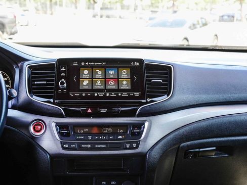 Used 2024 Honda Ridgeline Sport image 15