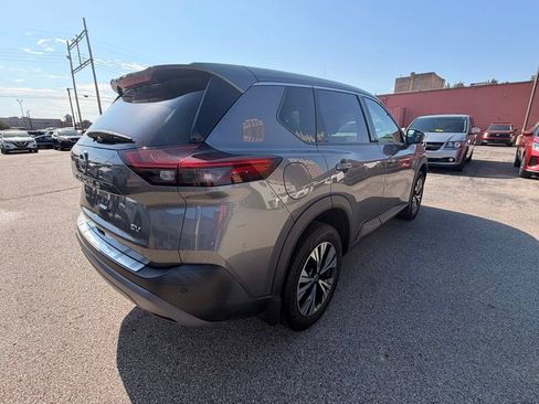 Used 2021 Nissan Rogue SV FWD image 7