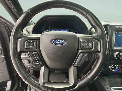 Used 2019 Ford Expedition Max Limited w/ Equipment Group 303A AWD/4WD image 17