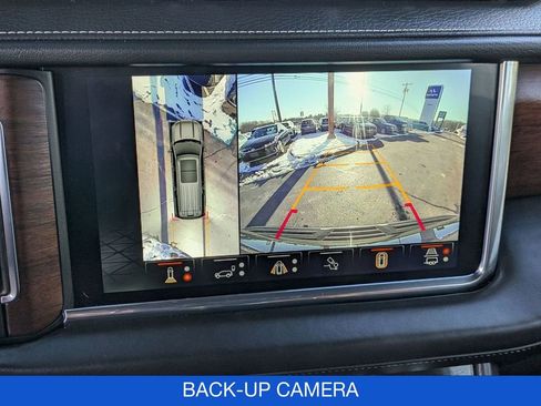 Used 2023 GMC Yukon Denali Ultimate image 27