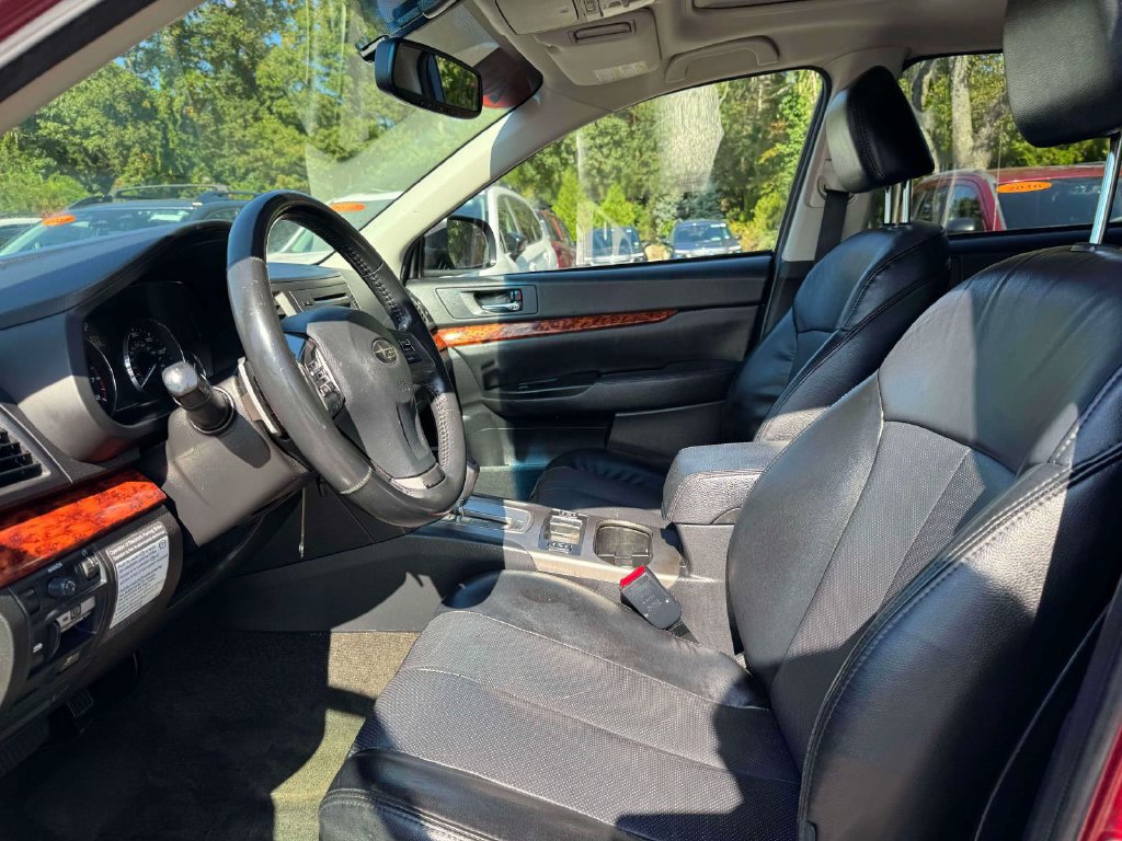 Used 2012 Subaru Outback 2.5i Limited AWD/4WD image 16