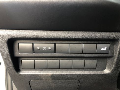 Used 2024 Mitsubishi Outlander SE image 11