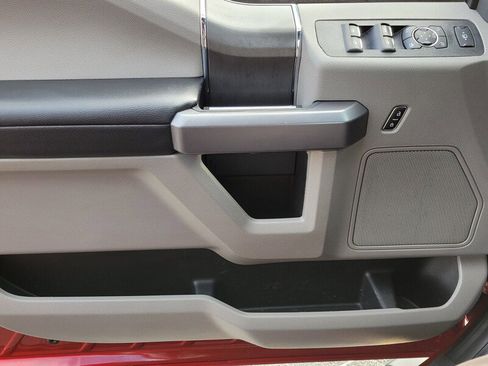 Used 2022 Ford F250 XLT w/ XLT Premium Package image 26