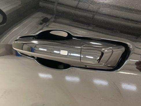 Used 2025 Buick Enclave Preferred image 14