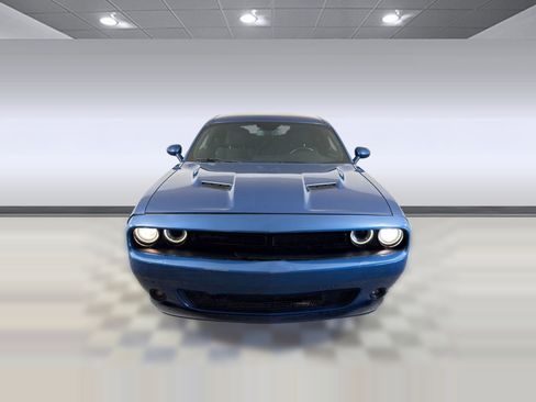 Used 2020 Dodge Challenger SXT w/ Blacktop Package image 6