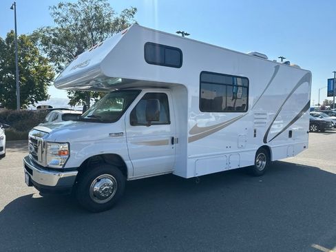 Used 2018 Ford E-350 and Econoline 350 Super Duty w/ Motorhome Prep Package RWD image 5