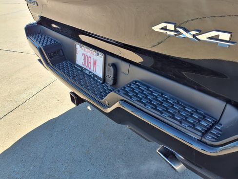 Certified 2025 RAM 1500 Laramie w/ Sport Appearance Package AWD/4WD image 29