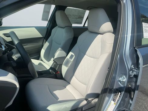 New 2026 Toyota Corolla Cross L image 10