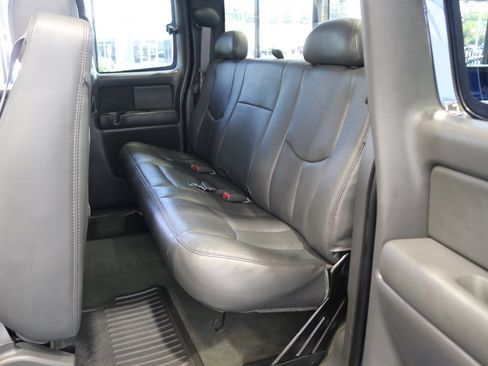 Used 2004 Chevrolet Silverado 2500 LT w/ Skid Plate Package AWD/4WD image 82