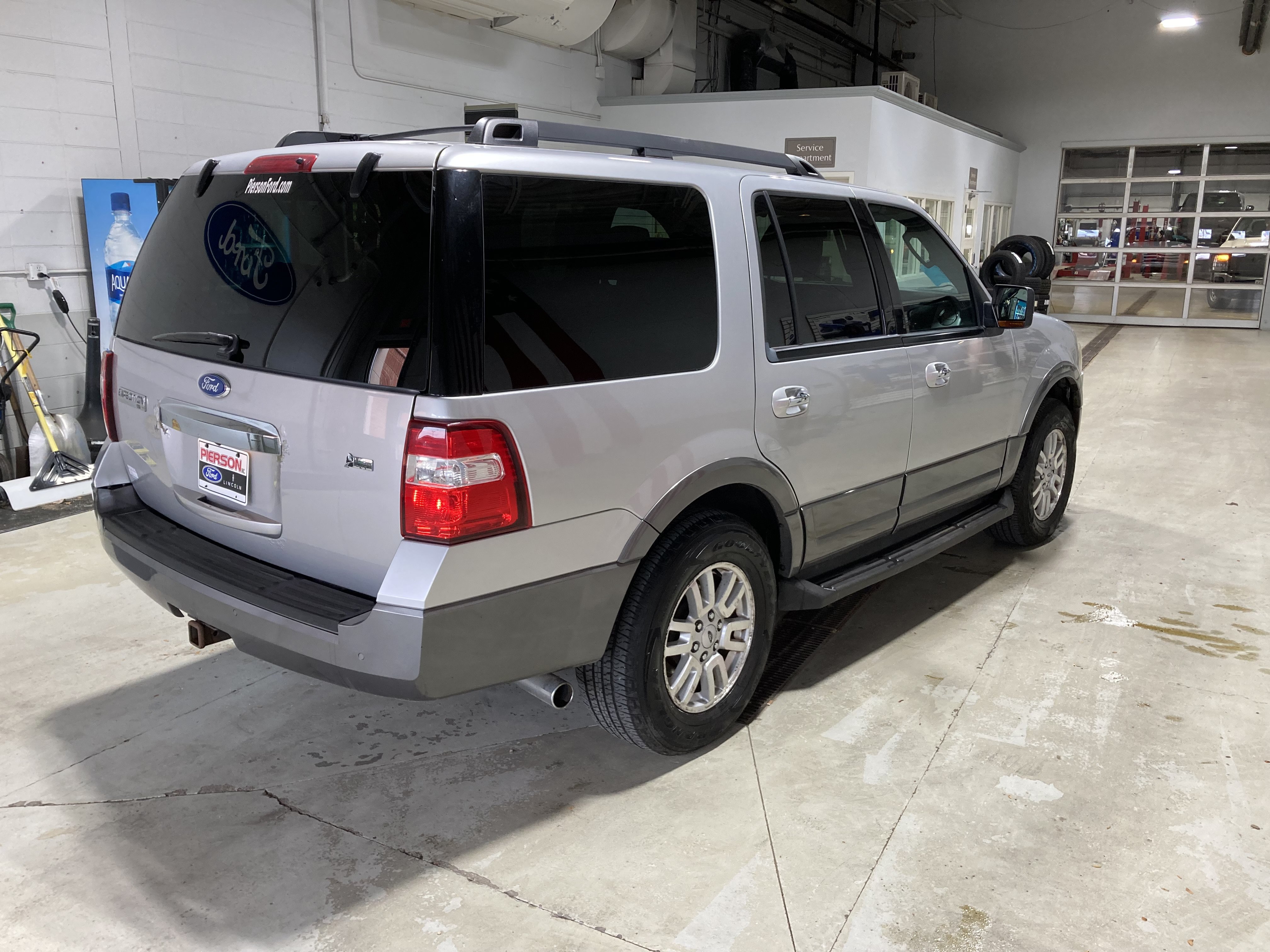 Used 2011 Ford Expedition XLT w/ 202A Rapid Spec Order Code AWD/4WD image 15