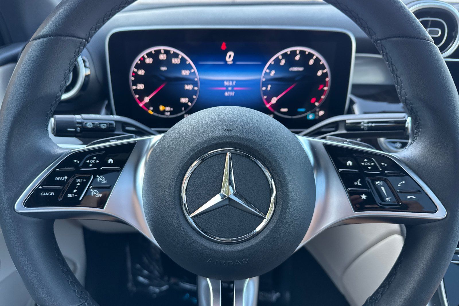 Used 2026 Mercedes-Benz GLC 300 4MATIC image 28