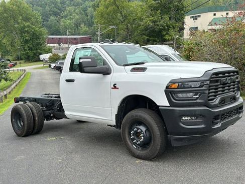 New 2025 RAM 3500 Tradesman image 2