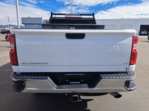 Used 2021 Chevrolet Silverado 2500 LT image 4